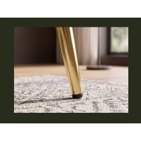 Zoom sur l'un des pieds du canapé NEVISI 3 places beige champagne