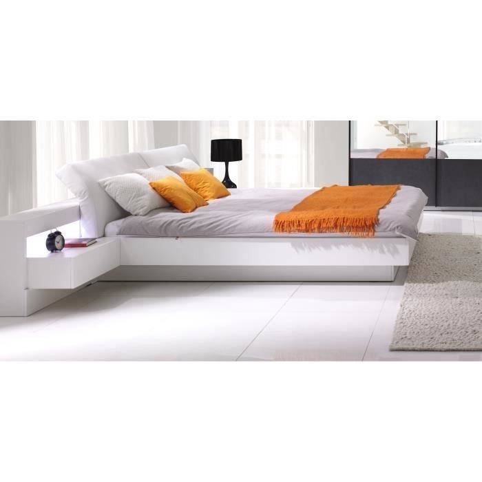 Lit coffre adulte RENATO. Couchage 160x200 cm. Chevets intégrés avec LED. Coloris blanc. Lit design et moderne