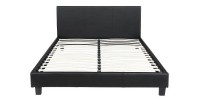 Lit design noir ABEL 140x200 cm deux places,Simili cuir, coloris noir, avec sommier.