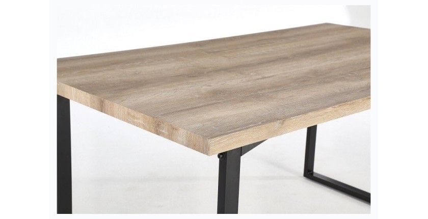 Table DAVID avec plateau en MDF et pieds en acier noir. Design type industriel pour votre intérieur