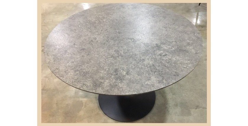 Table ronde avec pied central JOSUA. Magnifique design pour votre cuisine ou votre salle à manger.