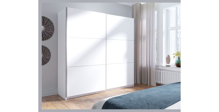 Chambre à coucher complète COMO. Lit 160X200 avec sommier, garde robe, chevets, commode.