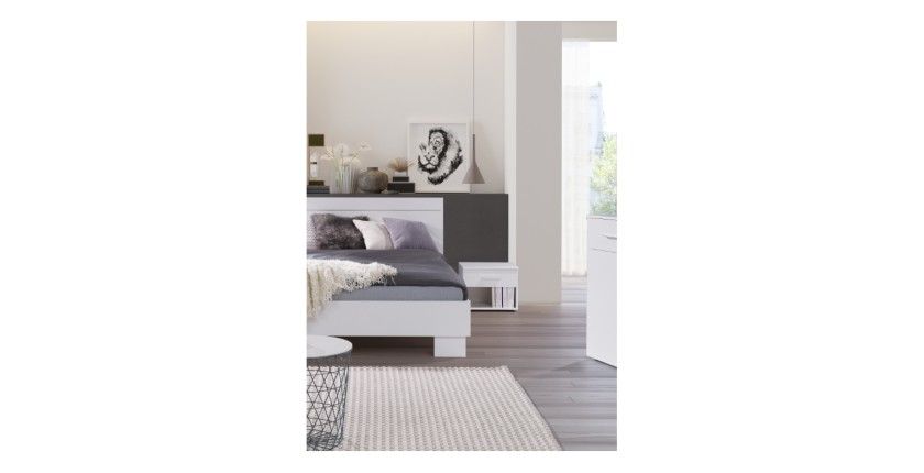 Ensemble design pour chambre à coucher COMO. Lit 160X200 cm avec sommier + tables de chevet.