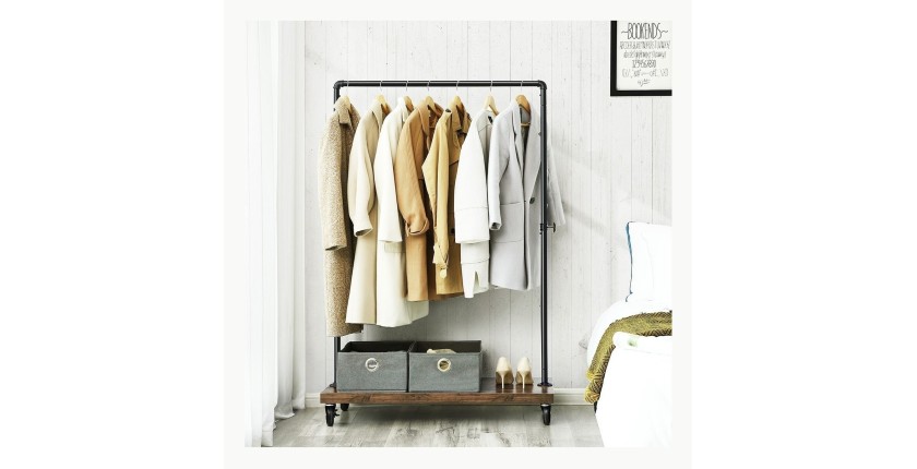Portant sur roulettes style industriel collection MEMPHIS coloris noir et bois.