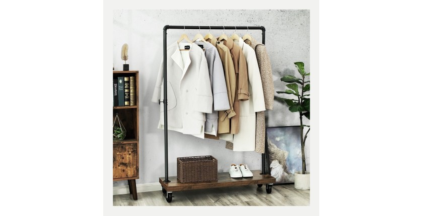 Portant sur roulettes style industriel collection MEMPHIS coloris noir et bois.