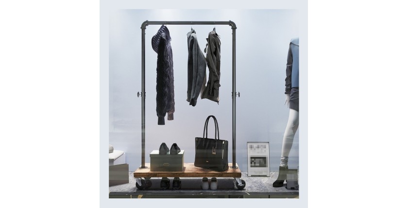 Portant sur roulettes style industriel collection MEMPHIS coloris noir et bois.
