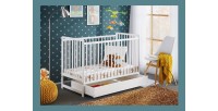 Lit bébé évolutif avec tiroir et matelas collection LUTIN réglable en hauteur. Coloris blanc mat.