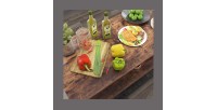 Desserte de cuisine style industriel collection TAMPA structure en métal noir et plateau en bois.