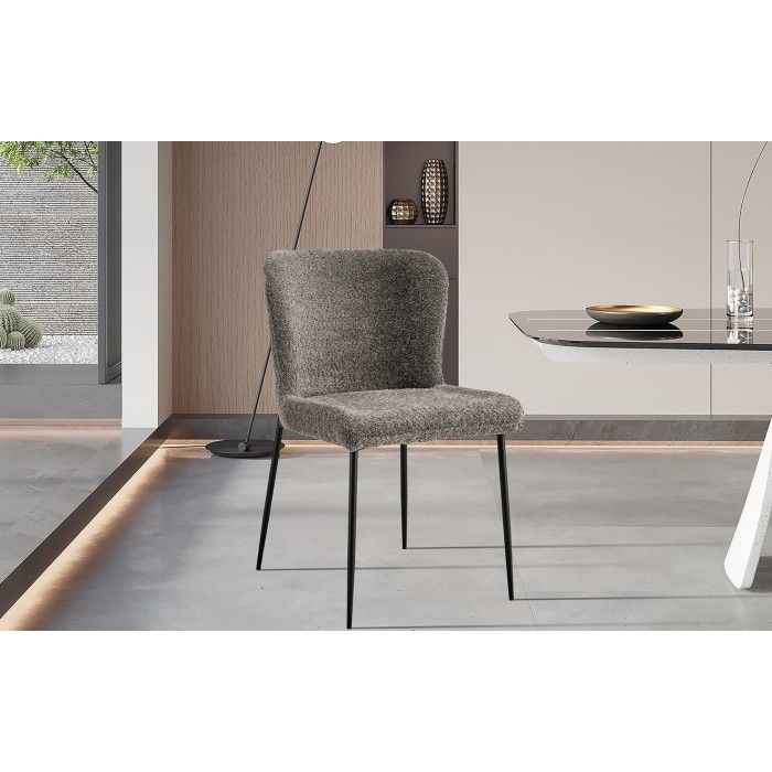 Chaise revêtement Bouclé pour salle à manger coloris Sable. Collection LISE