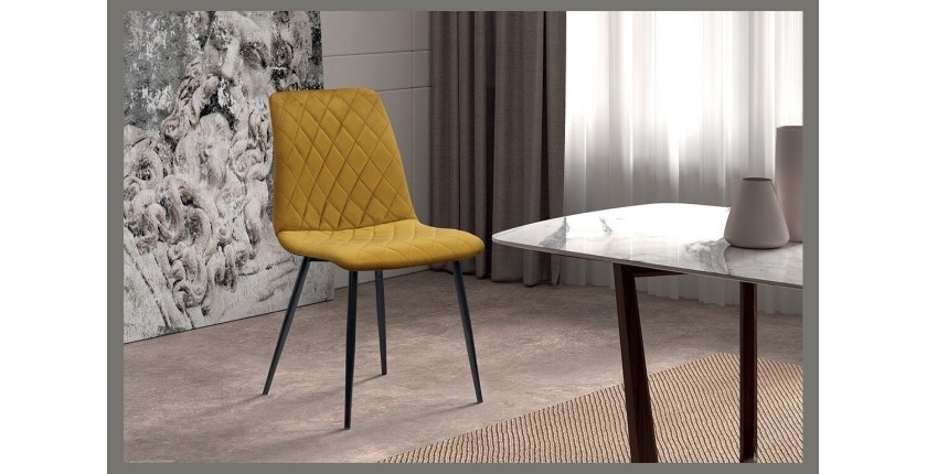 Chaise en velours or pour salle à manger. Collection GRAZ