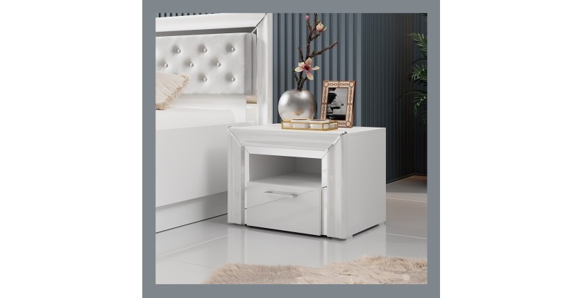 Table de chevet collection DOHA. 1 tiroir et 1 niche. Coloris blanc.