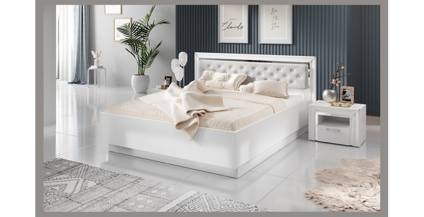 Lit adulte 160x200 collection DOHA. Coloris blanc et argent.