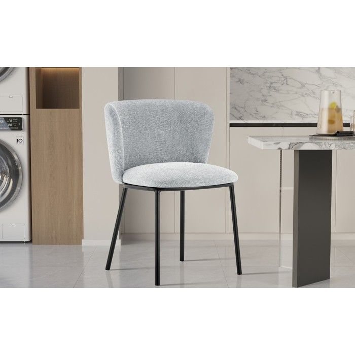 Chaise 'ARTHUS' Tissu Gris clair, dimension H76 x L52 x P54, idéal pour votre cuisine ou salle à manger