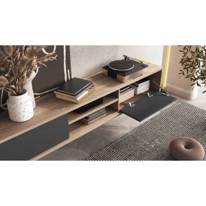 Meuble TV 180cm, 2 portes et 2 niches collection MAANUM. Couleur chêne clair et gris.