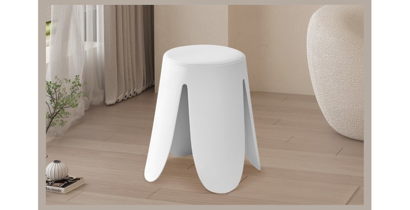 Tabouret OSTIN coloris blanc, grâce a son design atypique il s'adapte a tous types de salon