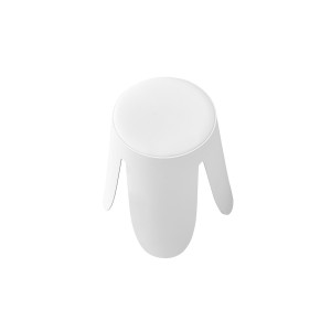 Tabouret OSTIN coloris blanc, grâce a son design atypique il s'adapte a tous types de salon