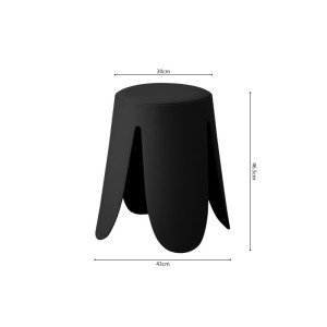 Tabouret OSTIN coloris noir, grâce a son design atypique il s'adapte a tous types de salon