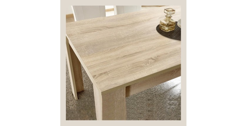 Table extensible jusqu'à 220x90, Collection ZEFIR, coloris chêne clair.