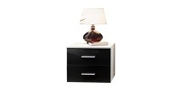 Table de chevet deux tiroirs, collection BALOS. Coloris blanc mat et noir brillant.