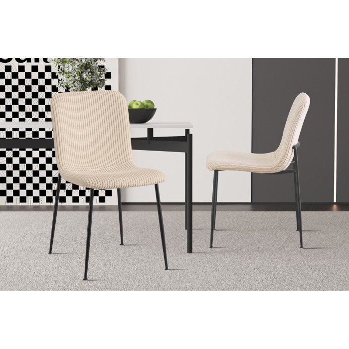 Eetkamerstoel CORDUROY – Ribfluweel beige – Zwarte metalen poten – Designstijl