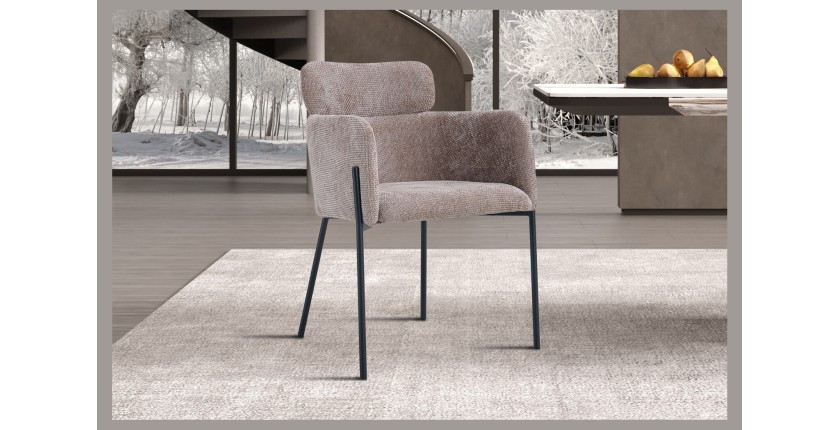 Chaise de salle à manger CAMPBELL – Tissu sable – Accoudoirs – Pieds en métal noir – Style design / industriel