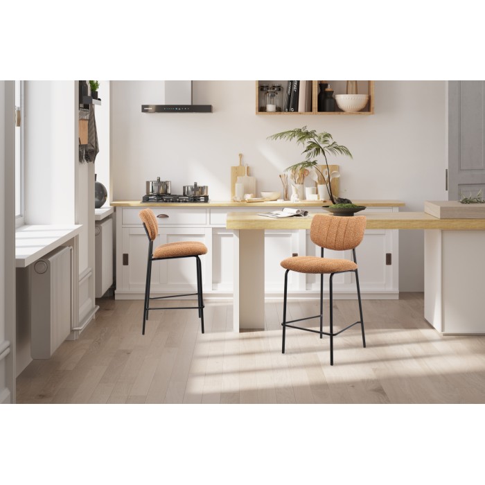 Sedia da bancone VENTURA – Tessuto arancione – Gambe in metallo nero – Altezza 97 cm – Stile design/industriale