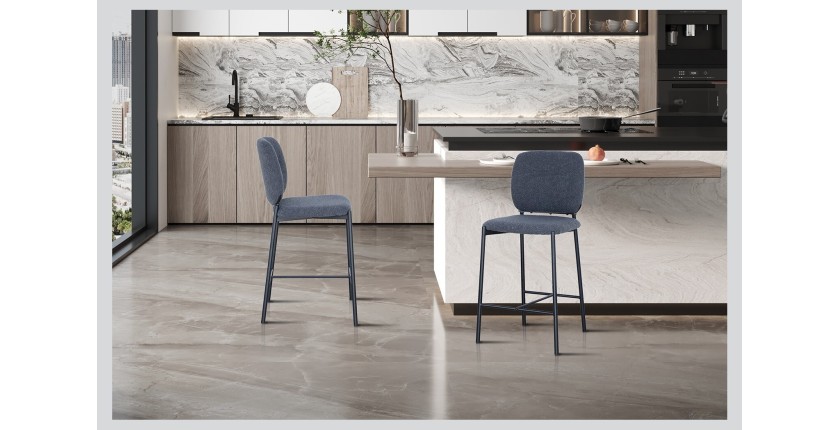 Silla de mostrador RITA – Tela gris oscuro – Patas de metal negro – Altura 99 cm – Estilo diseño/industrial