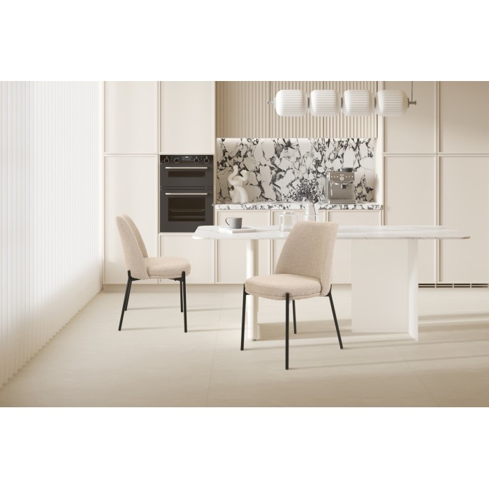 Sedia da pranzo ELISA - Tessuto Stof sabbia - Piedi in metallo nero - Altezza 83 cm - Stile design/industriale