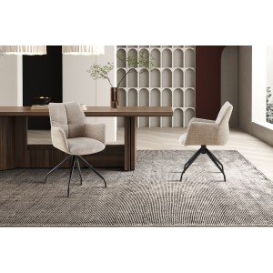 Silla giratoria para comedor TRINITY – Tela color arena – Con brazos – Patas de metal negro – Estilo diseño/industrial