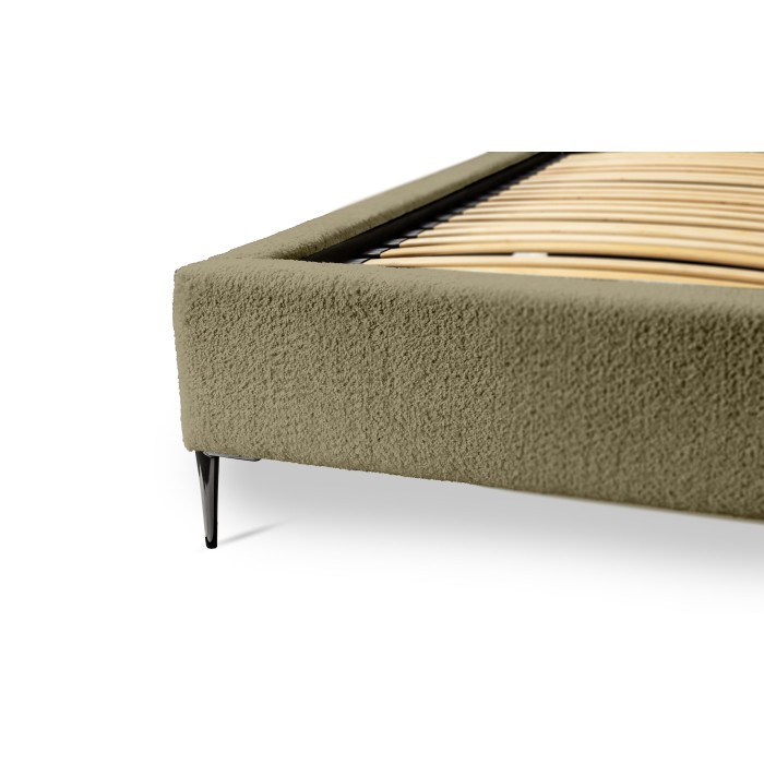 Bett MILLIO – Olive – 180x200 cm – Bouclé-Chenille-Stoff – Lattenrost inklusive – 5-Sterne-Hotelkomfort