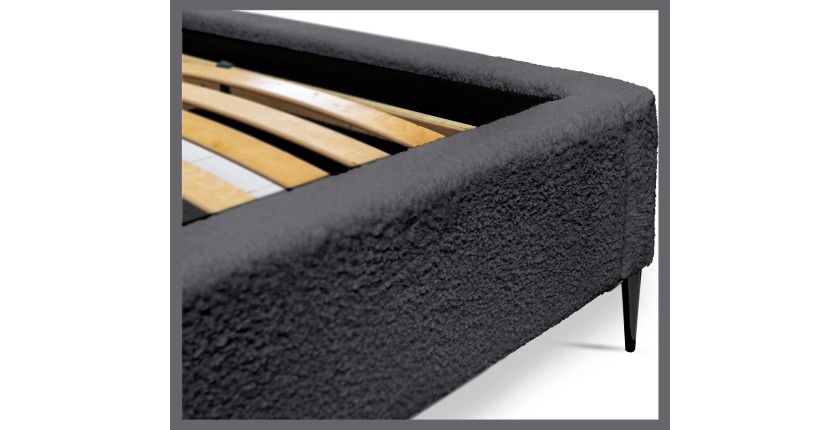 Lit MILLIO – Noir – 180x200 cm – Tissu chenille bouclé – Sommier inclus – Confort hôtel 5 étoiles