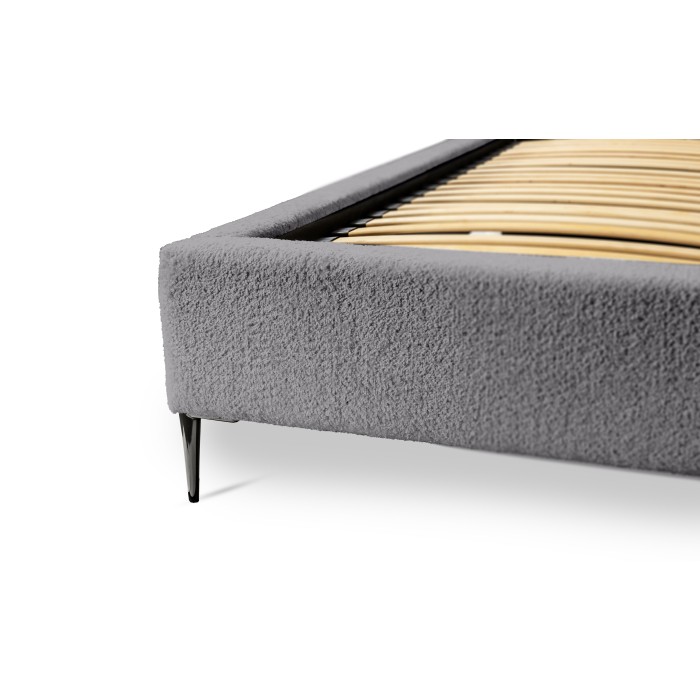 Bett MILLIO – Anthrazitgrau – 180x200 cm – Bouclé-Chenille-Stoff – Lattenrost inklusive – 5-Sterne-Hotelkomfort
