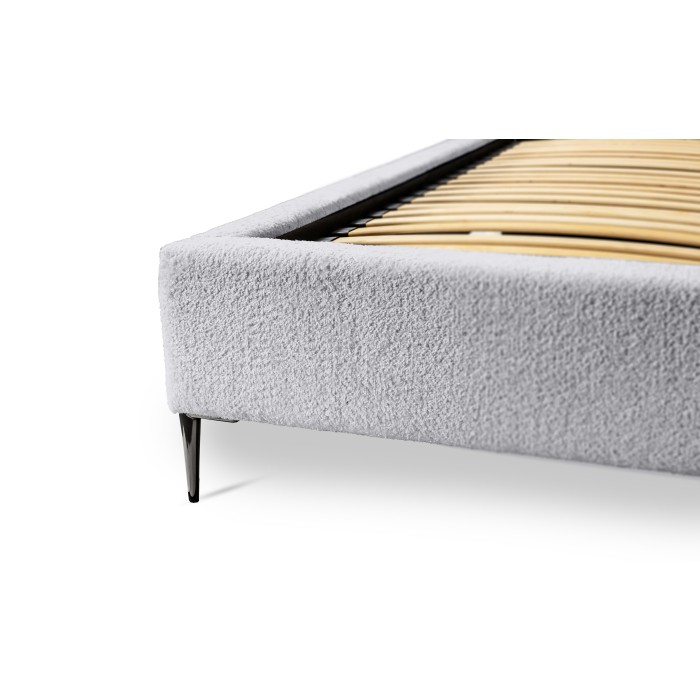 Bett MILLIO – Weiß – 160x200 cm – Bouclé-Chenille-Stoff – Lattenrost inklusive – 5-Sterne-Hotelkomfort