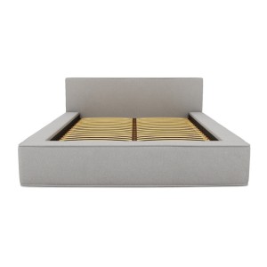 Lit coffre DENALI – Gris sable bouclé – 140x200 cm – Tissu velours doux – Sommier relevable – Rangement intégré 