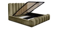 Lit coffre BADJA EUPHORIA – Tissu bouclé Sauge sèchée – 160x200 cm – Sommier relevable – Design haut de gamme 
