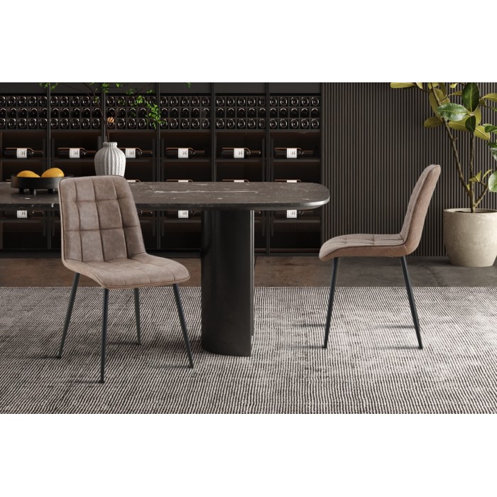 Lot de 4 chaises MIREA – Brun – Pieds métal – Design intemporel – Revêtement PU facile à entretenir 