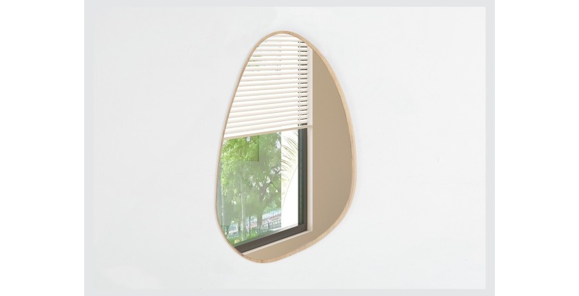 Espejo asimétrico NARA – 60x80 cm – Acabado en roble envejecido – MDF con decoración de madera – Diseño orgánico