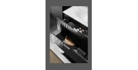 Meuble sous vasque NOXERA – 60 cm – 2 tiroirs – Noir mat – Design rainuré suspendu 