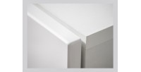 Zoom sur le meuble TV avec cheminée bio-éthanol blanc brillant CRISS