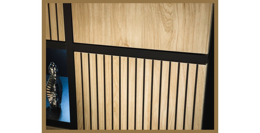 Zoom sur le buffet bas CRISS chêne clair et noir