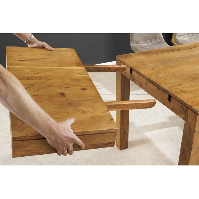 Mesa de comedor extensible MELBO en madera natural