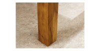 Zoom sur les pieds de la table MELBO
