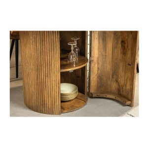 Zoom sur la porte intégrée au pied de la table YONA