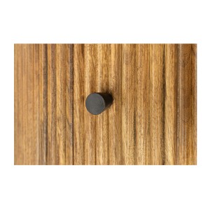 Zoom sur la poignet de la porte intégrée dans la table YONA