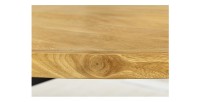 Zoom sur le plateau vu de face de la table SOLARA ovale en bois