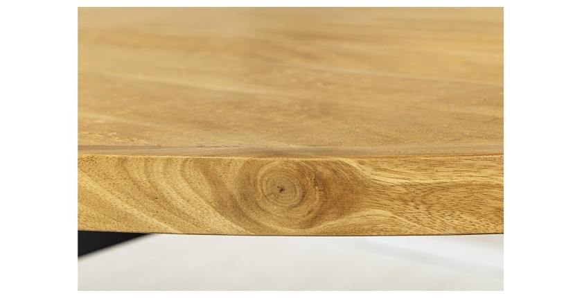 Zoom sur le plateau vu de face de la table SOLARA ovale en bois