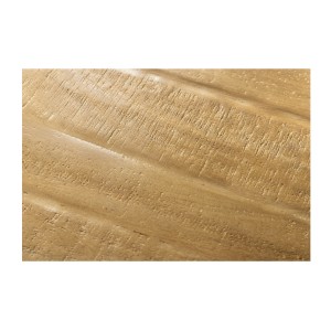 Zoom sur la texture de la table ovale SOLARA bois