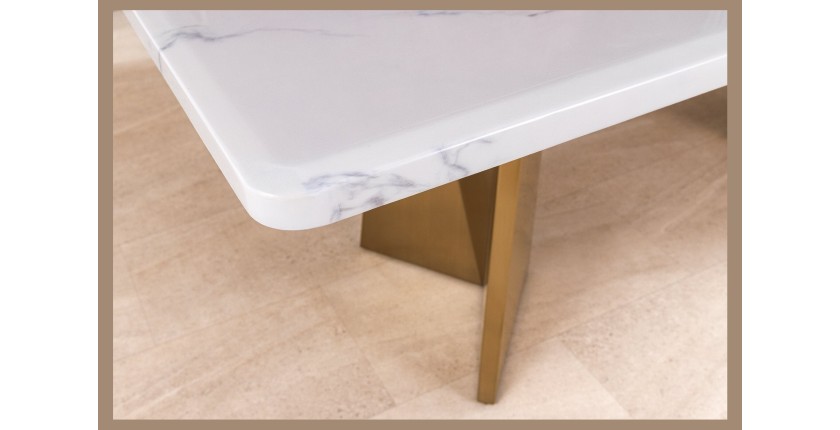 Table de salle à manger OREA – Rectangulaire – Marbre blanc et doré – Pieds métal – Style chic et moderne