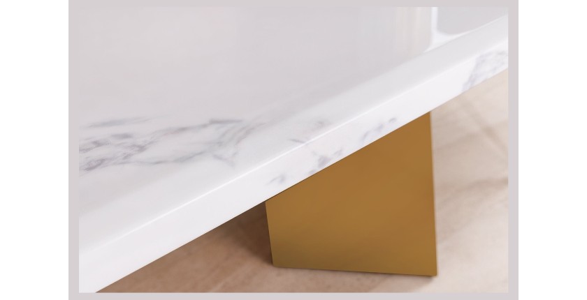 Table de salle à manger OREA – Rectangulaire – Marbre blanc et doré – Pieds métal – Style chic et moderne