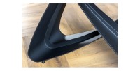 Table de salle à manger ZAREL – Extensible 180 à 260 cm – Céramique et verre trempé – Aspect marbre gris taupe